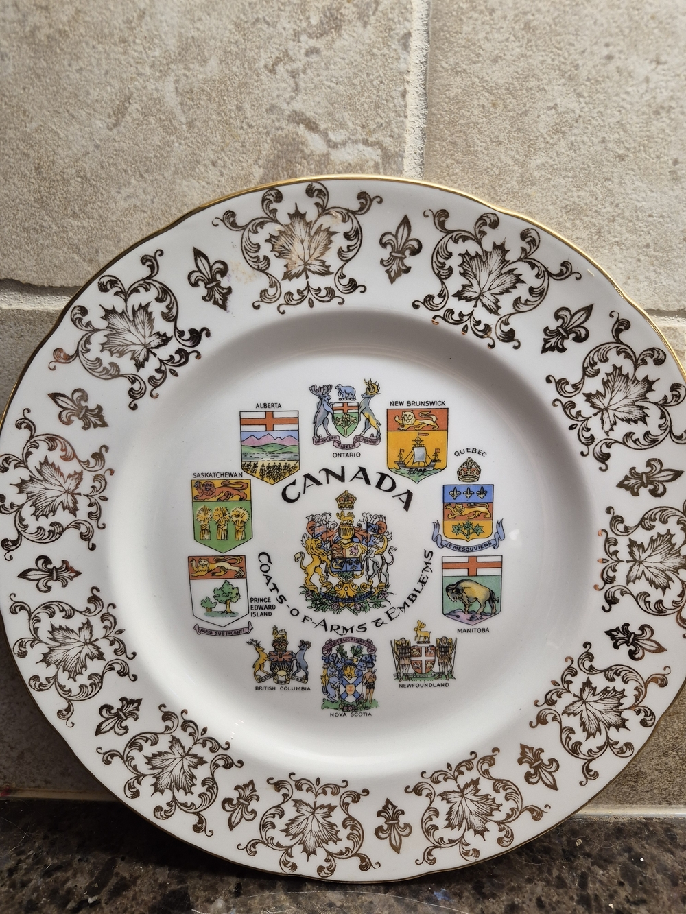 Paragon Canada Coat of Arms Decorative Vintage Collectible Plate Made In England